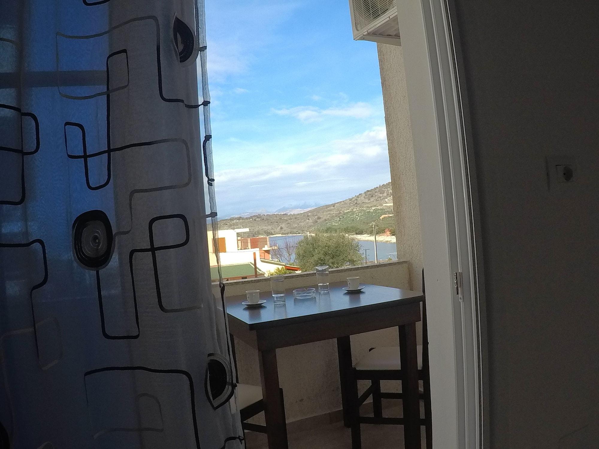 Prive Hotel And Apartment Ksamil Bagian luar foto